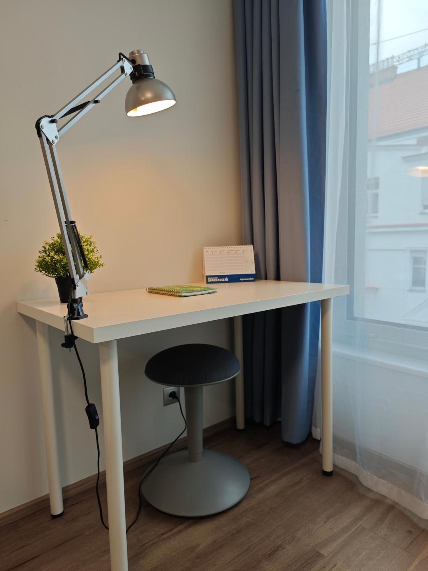 Comfort Flat With Great Location Lägenhet *